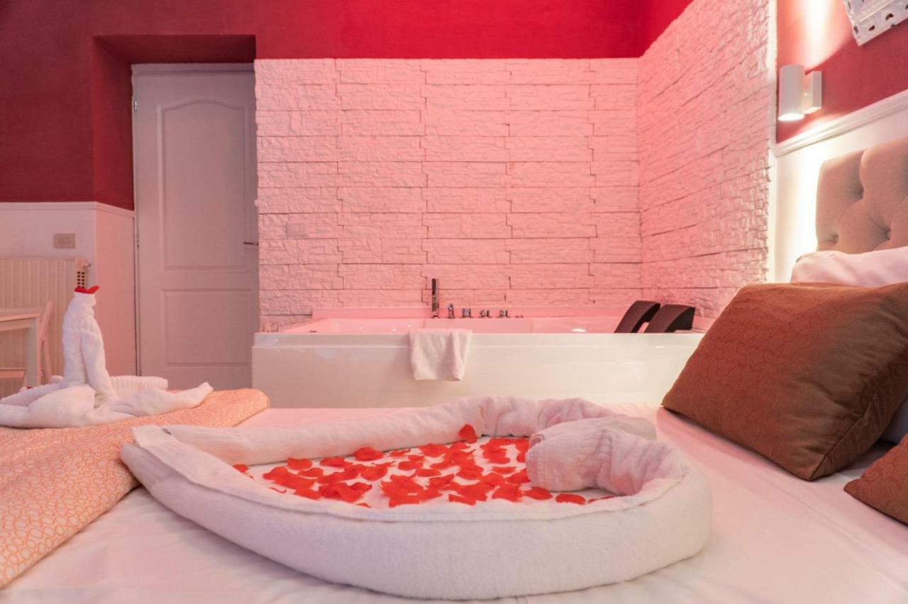 "Napoli In Spa" Экстерьер фото